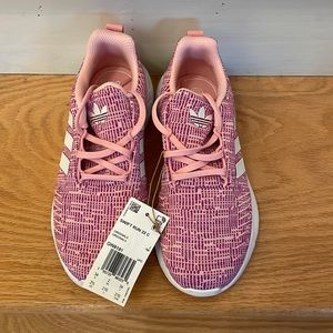 NWT Adidas Swift Girls Running Shoes